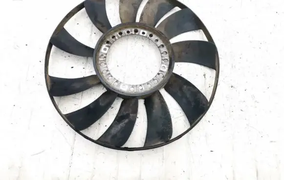 Volkswagen PASSAT B5 Fan impeller 058121301b