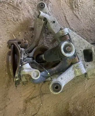 Volvo V70 Rear axle beam 