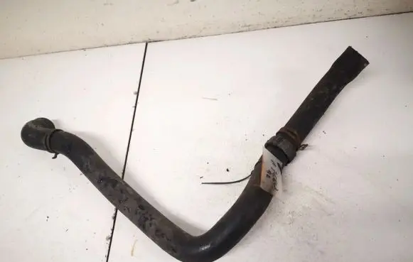 Volkswagen Caddy Engine coolant pipe/hose