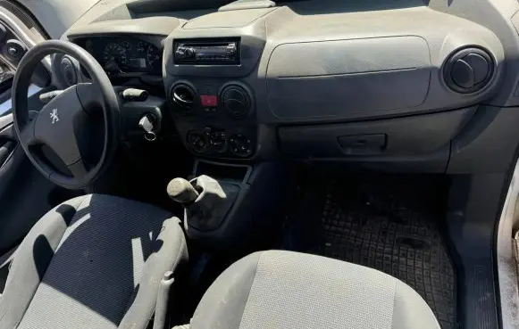 Peugeot Bipper Dashboard