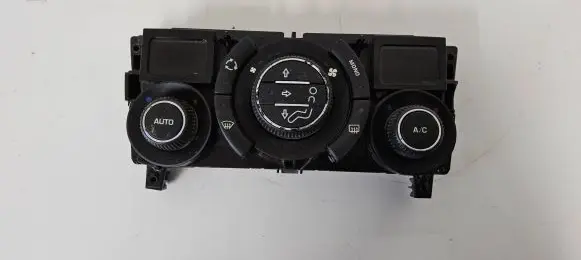 Peugeot 308 Climate control unit 96718462XT E1062127 0912092A