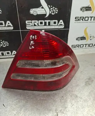 Mercedes-Benz C W203 Rear/tail lights 2038202064