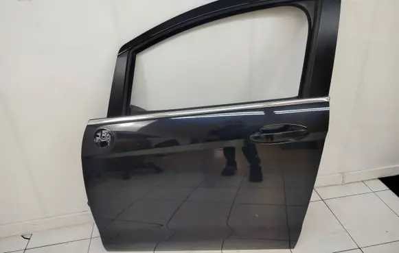 Ford B-MAX Front door 