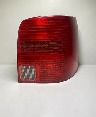 Volkswagen PASSAT B5 Rear/tail lights 3B9945112F