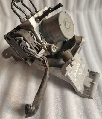 Jaguar XJ X351 ABS Pump AW932C405CF AW932C325AB 0265950970