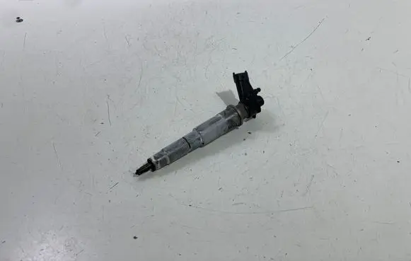 Fuel injector