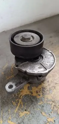 Audi A6 S6 C7 4G Generator/alternator belt tensioner 04l903315