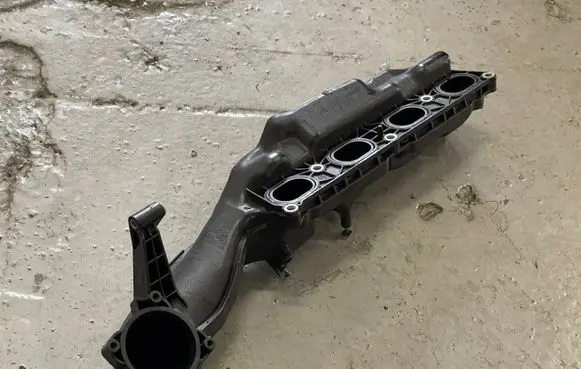 BMW 6 F12 F13 Intake manifold 7601434