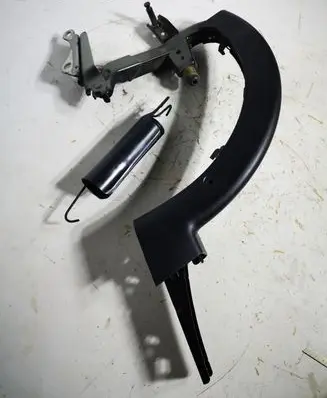 Audi A6 C7 Tailgate/trunk/boot hinge 4G5827302
