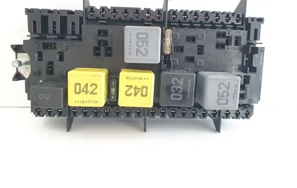 Mercedes-Benz Vito Viano W447 Fuse module A2469067100