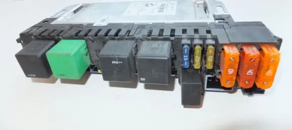 Mercedes-Benz CL C215 Fuse module 0315451732 A0315451732 05045124
