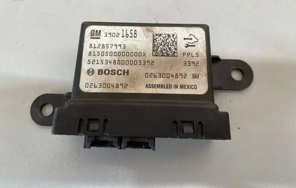 Opel Mokka X Parking PDC control unit/module 39021658
