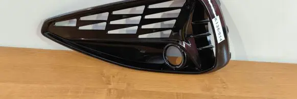 Hyundai i30 Front fog light trim/grill 86563G4510