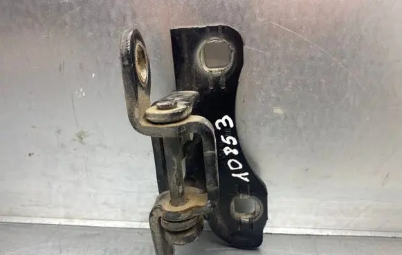 Chrysler 300 - 300C Rear door upper hinge 92ZGD5M 85574F