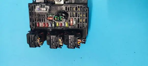 Fuse box set