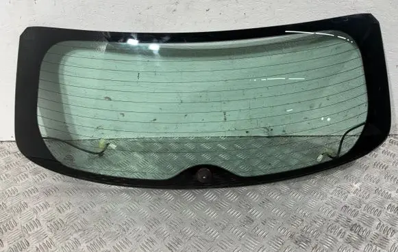 Toyota Avensis T270 Rear windscreen/windshield window 6810505050