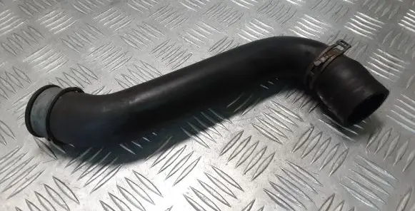 Mercedes-Benz Vito Viano W639 Engine coolant pipe/hose A6395017382