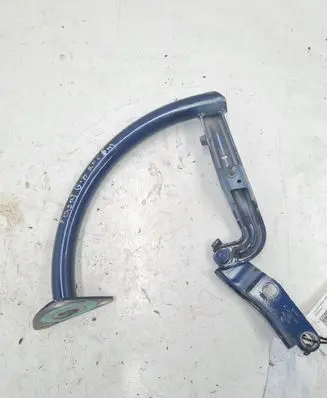 Volkswagen PASSAT B6 Tailgate/trunk/boot hinge 3C5827302A
