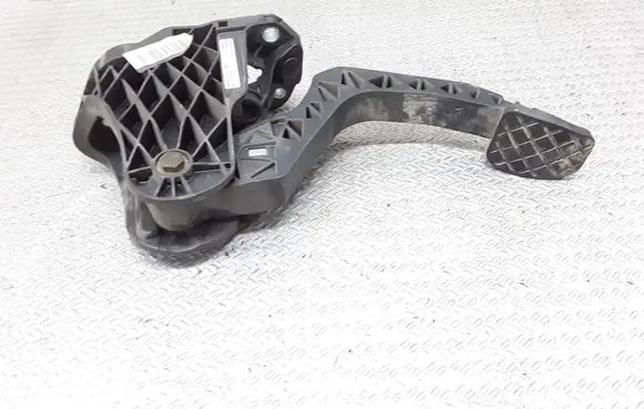 Clutch pedal