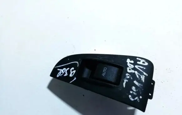 Toyota Avensis T250 Electric window control switch 7427205020