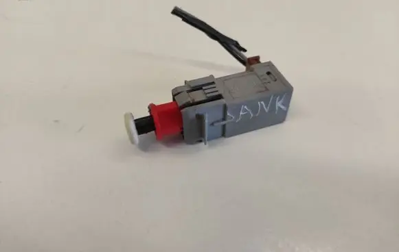 Clutch pedal sensor
