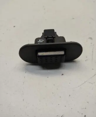 Hyundai Santa Fe Tailgate glass/window release handle 