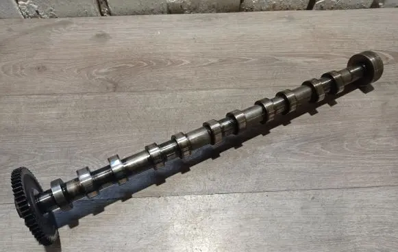 Volvo V70 Camshaft 8658358 4903543