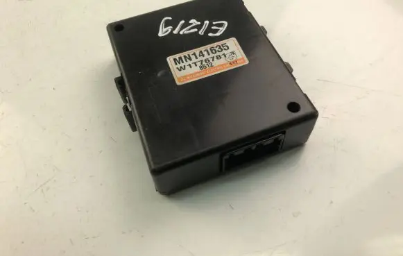 Mitsubishi Outlander Other control units/modules MN141635
