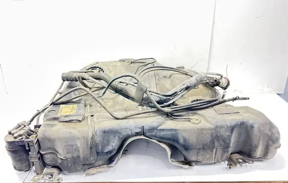 Volvo XC90 Fuel tank 30792842 1733795 256835422