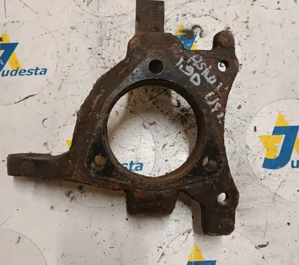 Opel Astra H Front wheel hub 13111670