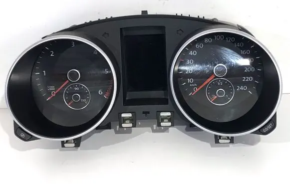 Speedometer (instrument cluster)