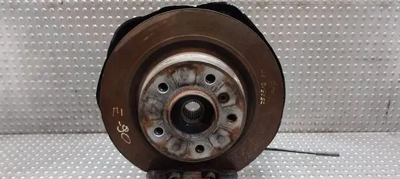 Rear wheel hub spindle/knuckle