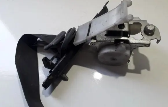 Opel Vectra C Rear seatbelt 10316049