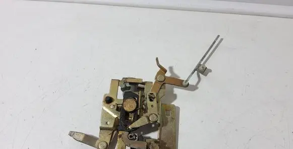 Volkswagen Transporter - Caravelle T4 Sliding door lock 721843654B 721843654C