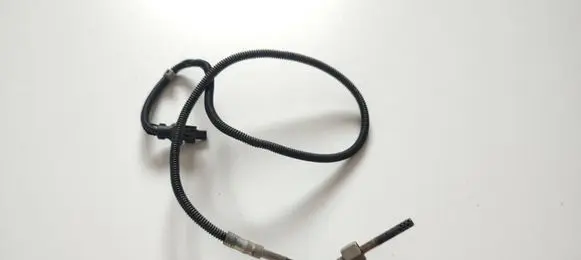 Mercedes-Benz GLA W156 X156 Exhaust gas temperature sensor A0009057004