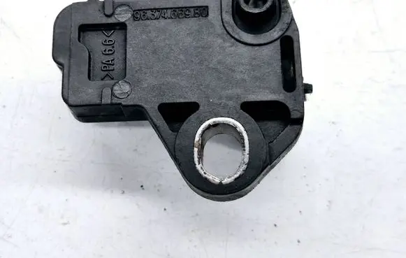 Volvo V50 Crankshaft position sensor 9637466980