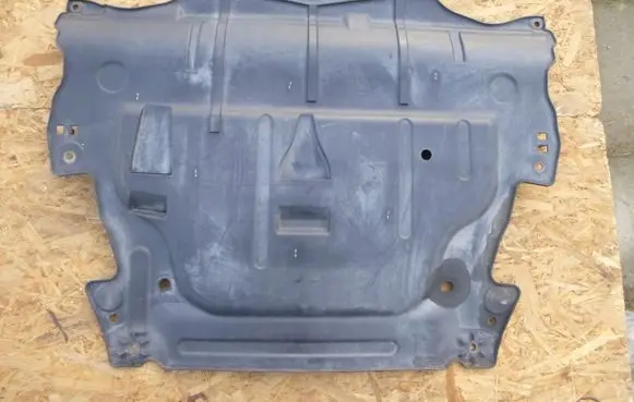 Volvo V70 Engine splash shield/under tray 6G916P013CK