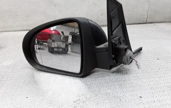Mitsubishi Colt Front door electric wing mirror 232636029