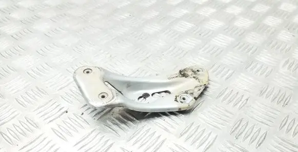 Skoda Yeti (5L) Fender mounting bracket 1Z0810680A