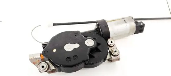 Audi A3 S3 8P Seat adjustment motor 8518360 8518360A
