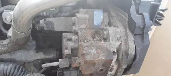 Peugeot 206 Fuel injection high pressure pump 9637317380 0445010042