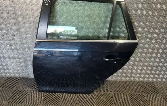 Volkswagen Golf VI Rear door
