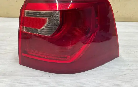Seat Alhambra (Mk2) Rear/tail lights 89504975 7N5945096G