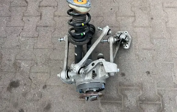 Porsche 911 991 Rear wheel hub spindle/knuckle 99133161233