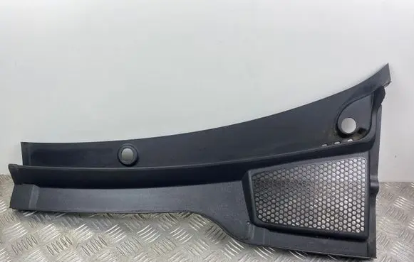 Seat Arona Wiper trim 960275200