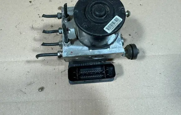 Nissan Pixo ABS Pump 06210956083 28570049053