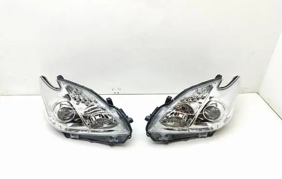 Toyota Prius (XW30) Headlights/headlamps set 8113047510 8113047520 8113047252