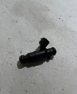 Audi A8 S8 D3 4E Fuel injector 0280156180