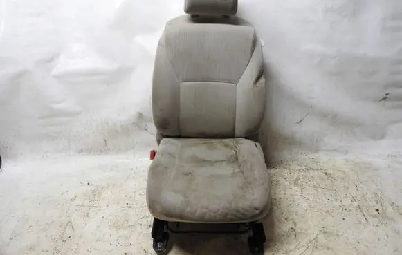 Toyota Auris 150 Front driver seat 