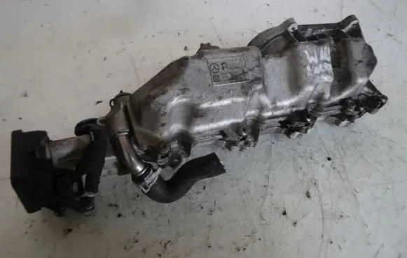 Mercedes-Benz A W169 Intake manifold A6400901437